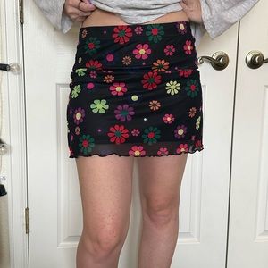 Medium SHEIN retro Flower skirt 🌼